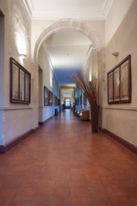 Abbaye de Sorèze (Tarn) - Grand couloir