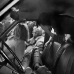 Sergio Matarella extrait le corps de son frère Piersanti qui vient d'être assassiné par la mafia