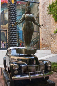 Musée Dali (Figueiras, Catalogne) - Cadillac