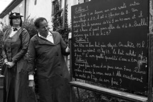 Xaronval, village 1900 - Certificat d'études - Le maître explique le problème d'algèbre